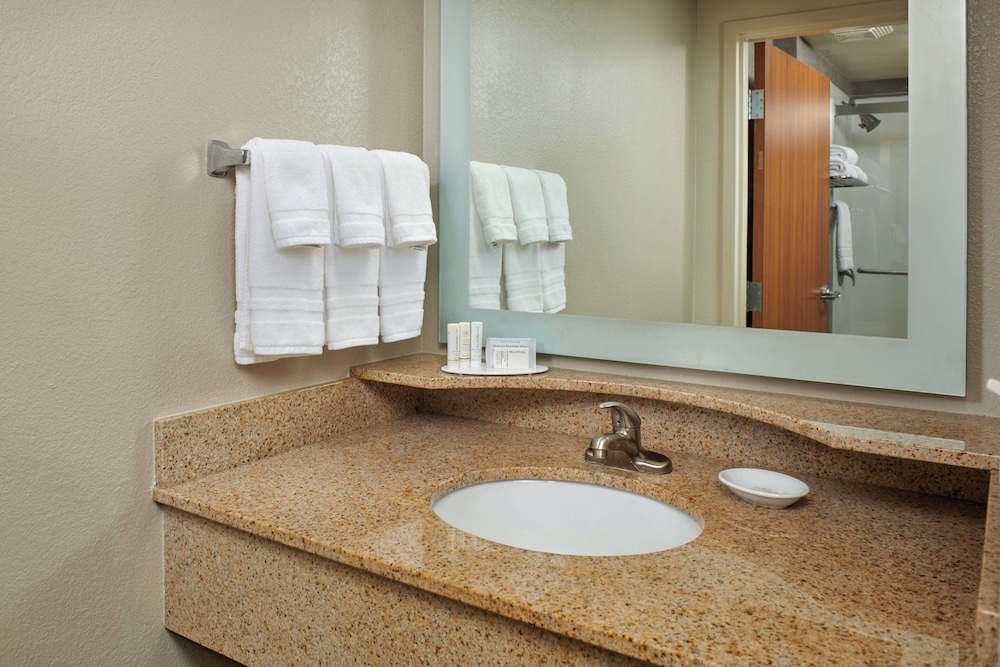 springhill suites by marriott baton rouge north airport