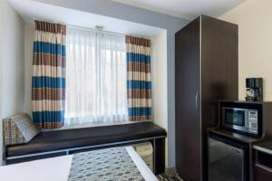 microtel inn and suites by wyndham baton rouge airport
