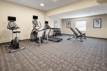 Staybridge Suites Harrisburg By Ihg,Harrisburg>>Dauphin,3 star