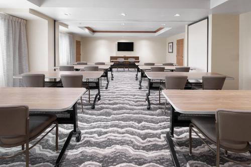 staybridge suites harrisburg by ihg