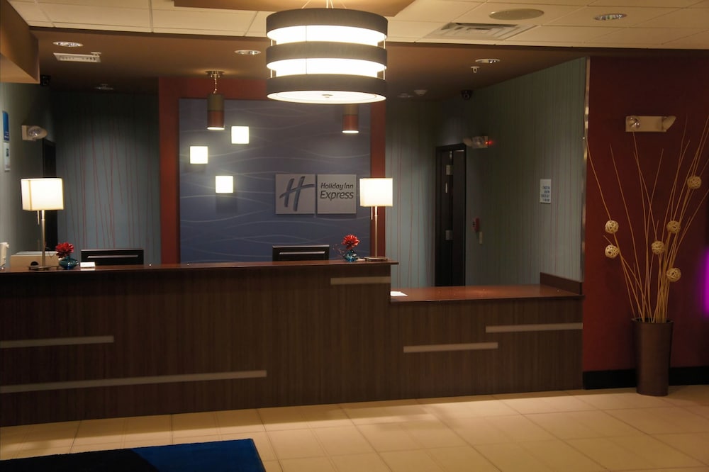 holiday inn express and suites northeast by ihg
