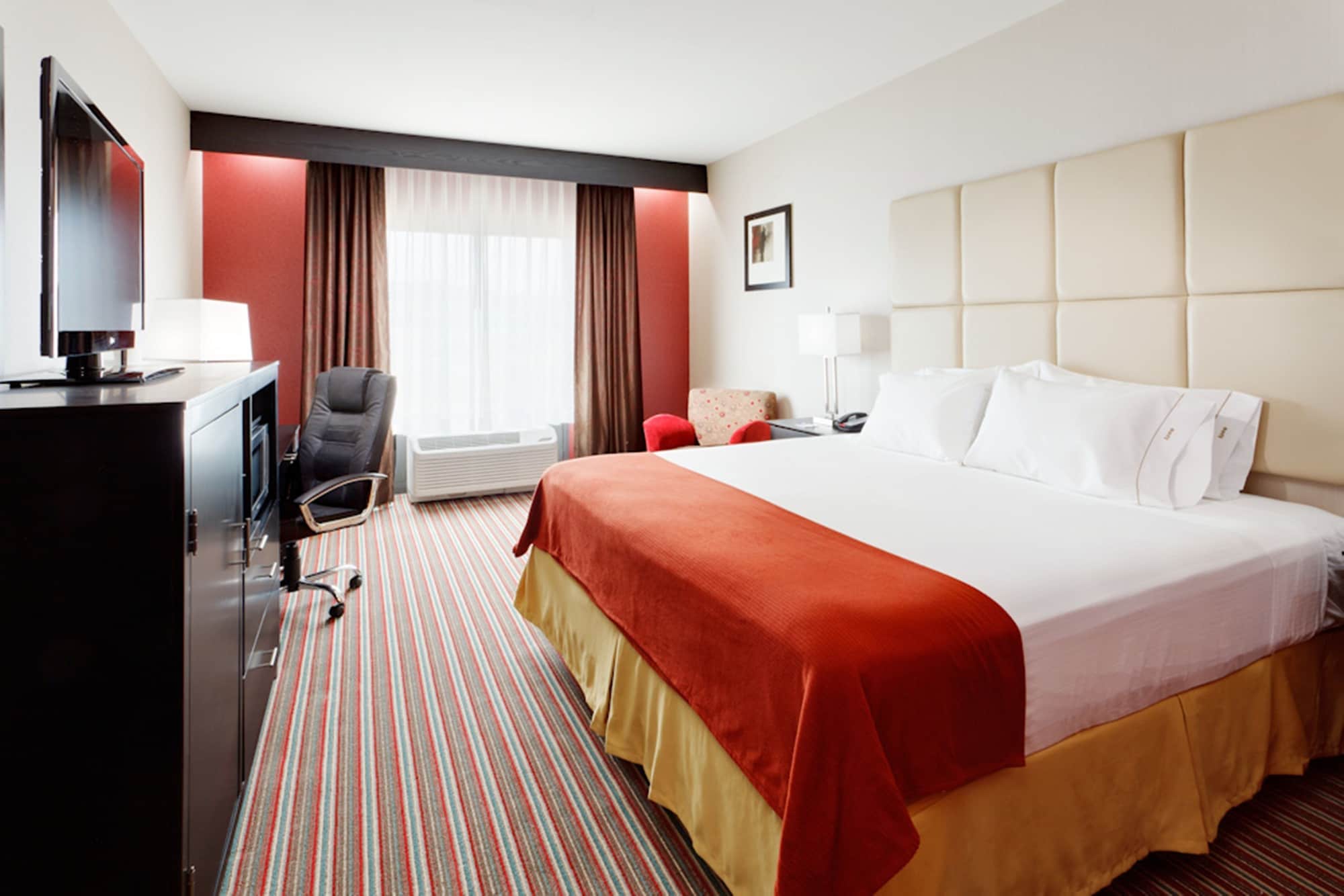holiday inn express and suites northeast by ihg
