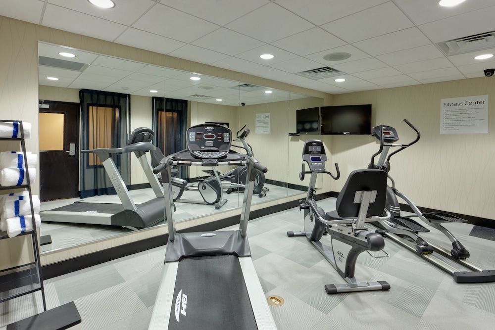holiday inn express and suites northeast by ihg