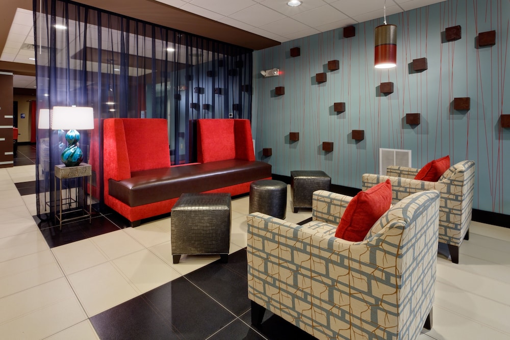holiday inn express and suites northeast by ihg