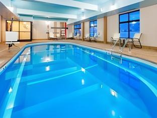 holiday inn express and suites northeast by ihg