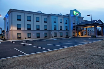 holiday inn express and suites northeast by ihg
