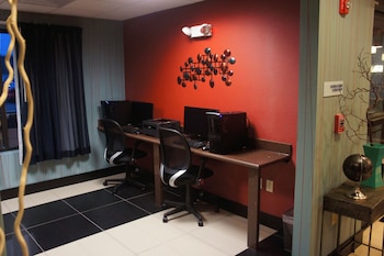 holiday inn express and suites northeast by ihg