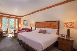The Lodge At Spruce Peak, A Destination By Hyatt Residence,Spruce Peak>>Stowe,5 star