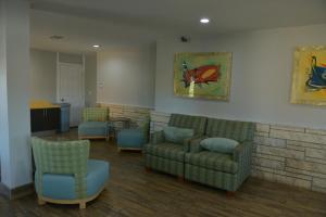 rodeway inn and suites winter haven chain of lakes