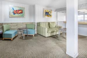 rodeway inn and suites winter haven chain of lakes