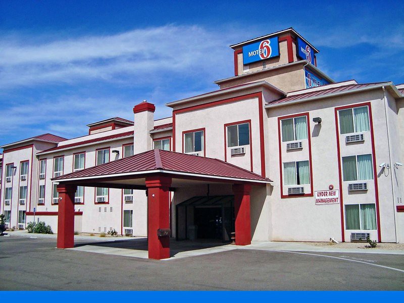 Motel 6 Hesperia, Ca - West Main Street I-15,San Bernardino County>>Hesperia,2 star