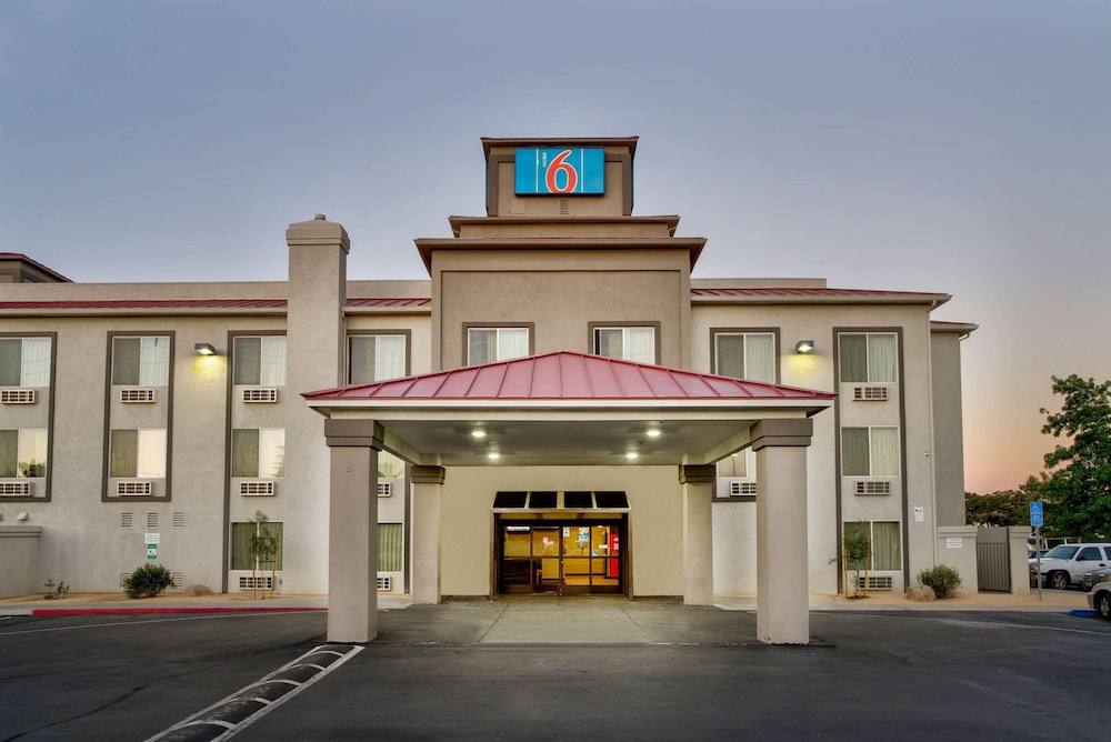 motel 6 hesperia ca west main street i 15