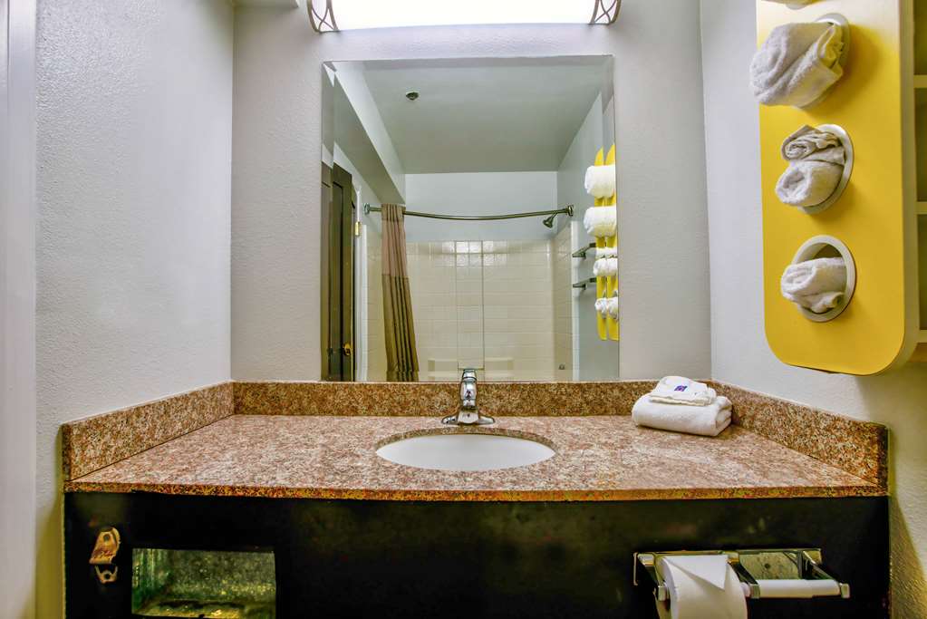 motel 6 hesperia ca west main street i 15