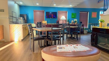 Rodeway Inn,New Castle>>Glenwood Springs,2 star