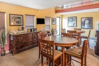 Rodeway Inn,New Castle>>Glenwood Springs,2 star