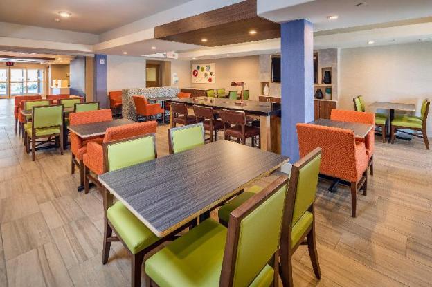 holiday inn express and suites modesto by ihg