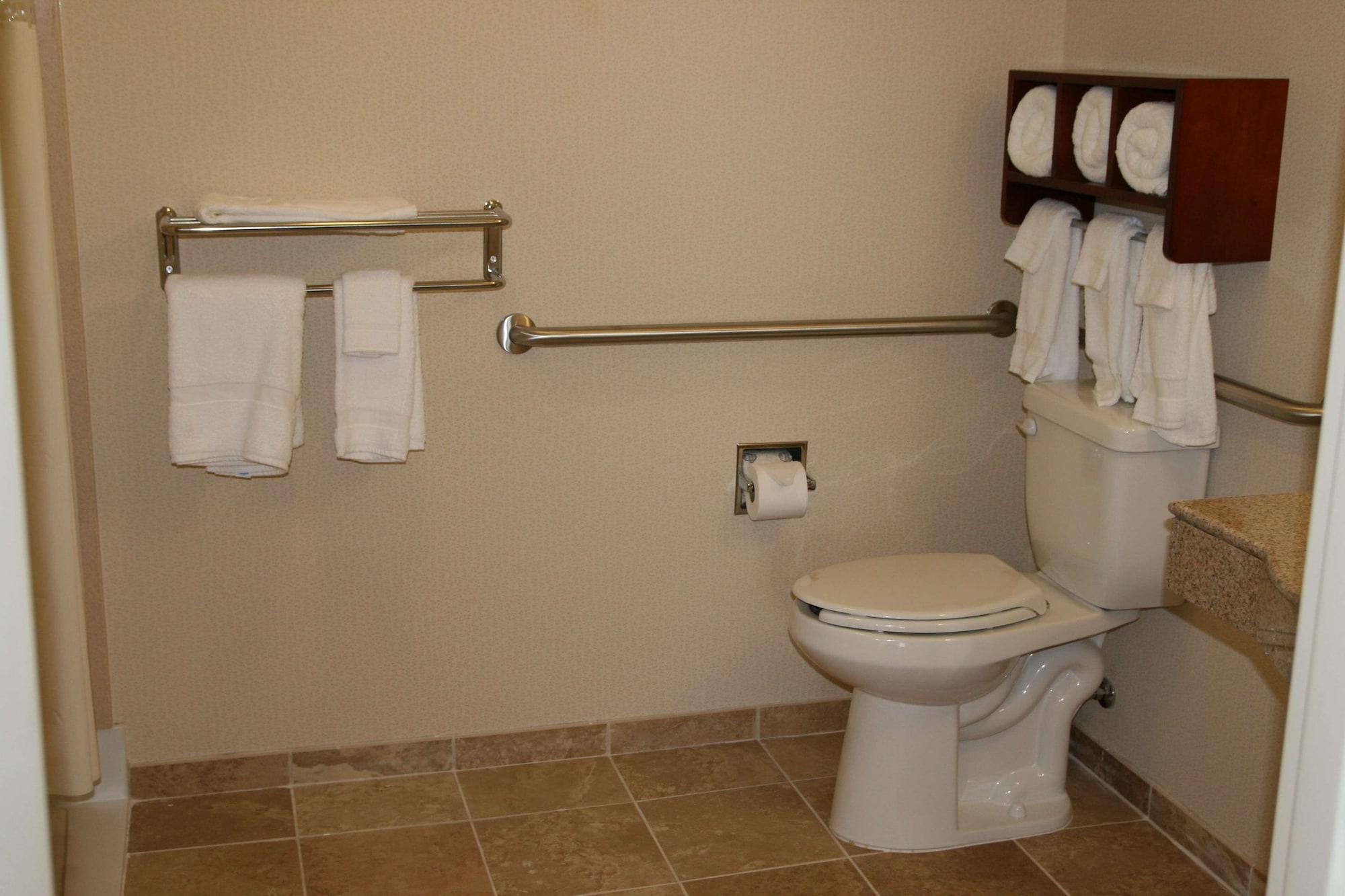 hampton inn and suites lanett west point