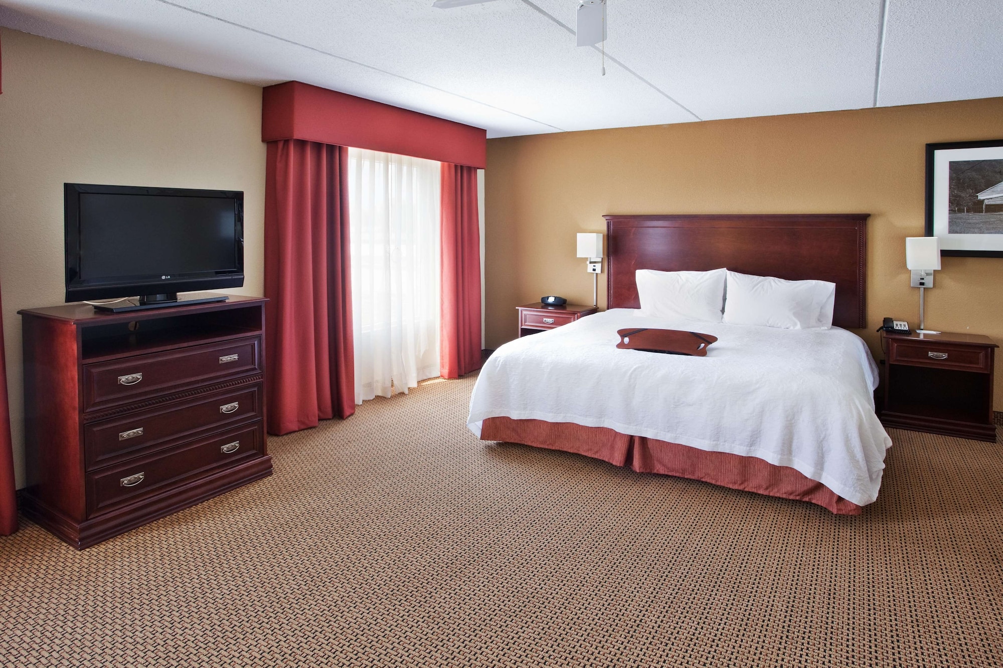 hampton inn and suites lanett west point