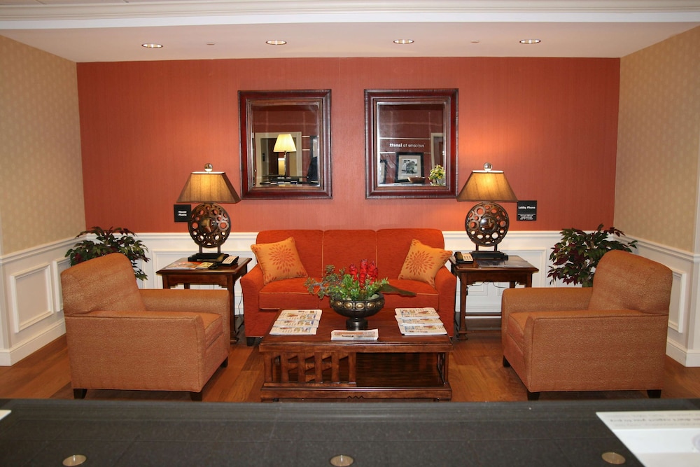 hampton inn and suites lanett west point