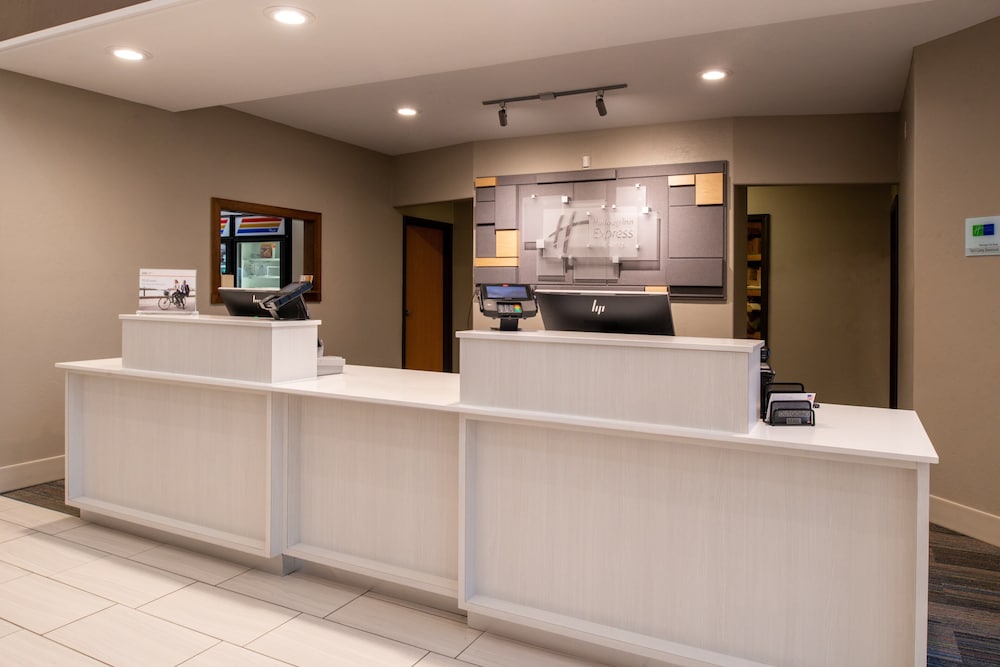 holiday inn express and suites gunnison by ihg