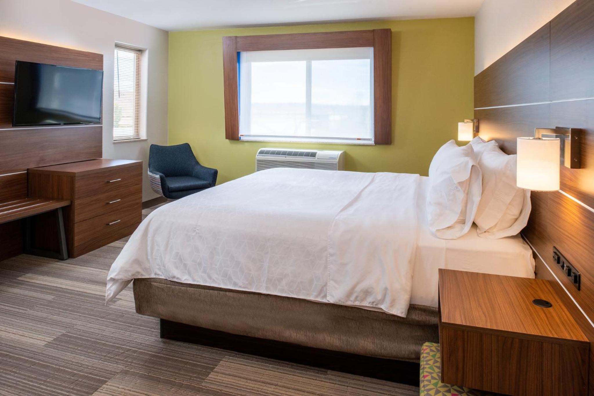 holiday inn express and suites gunnison by ihg