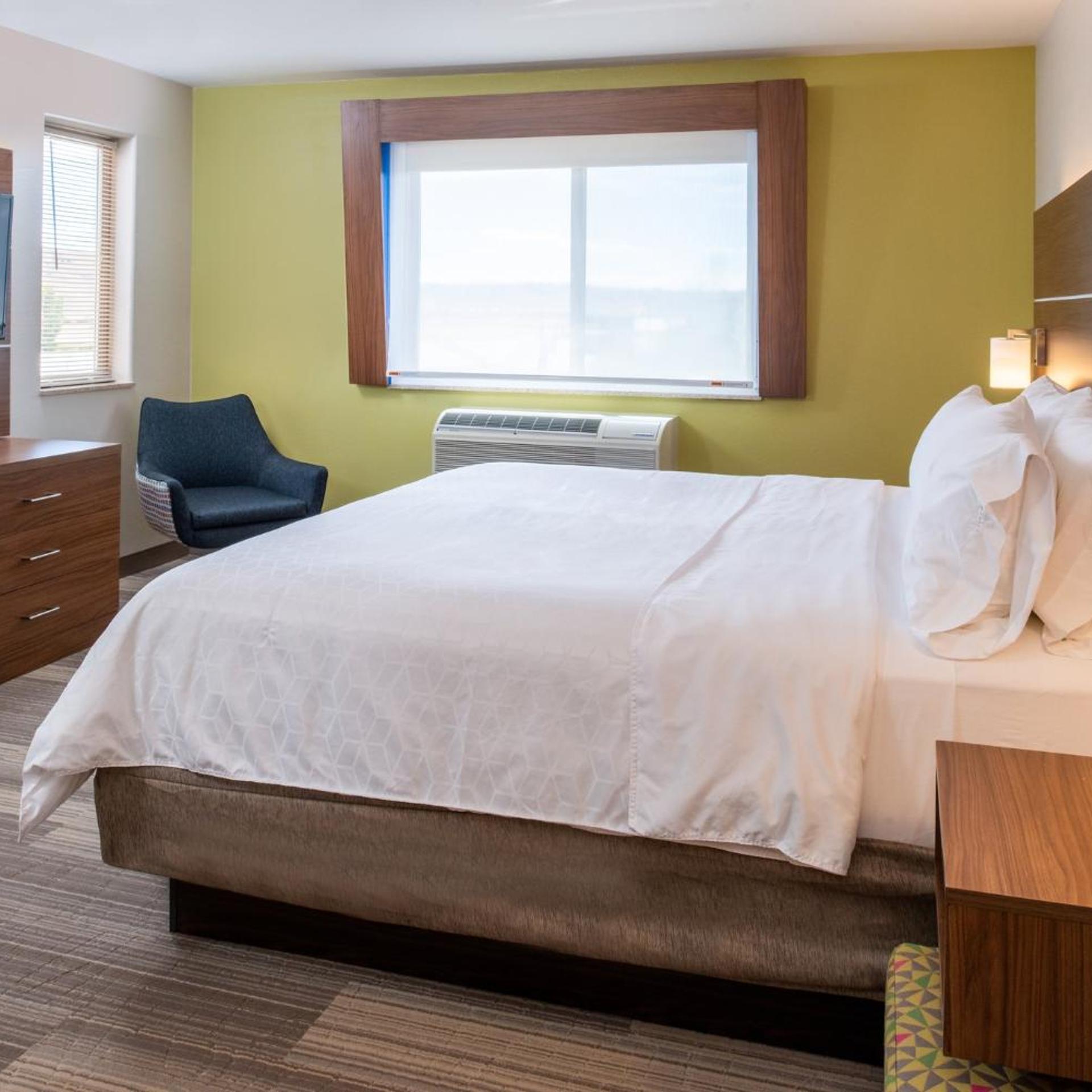 holiday inn express and suites gunnison by ihg