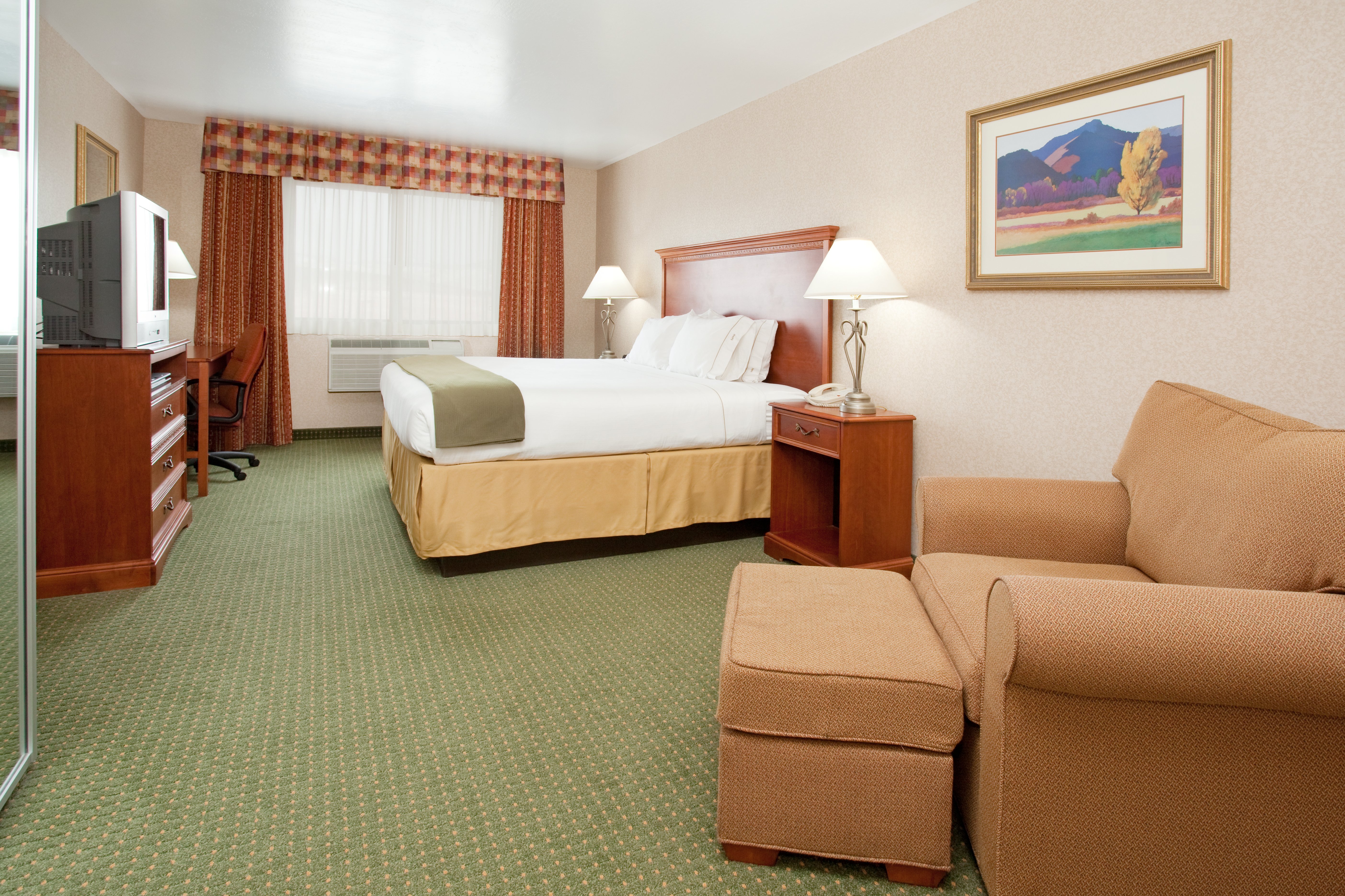 holiday inn express and suites gunnison by ihg