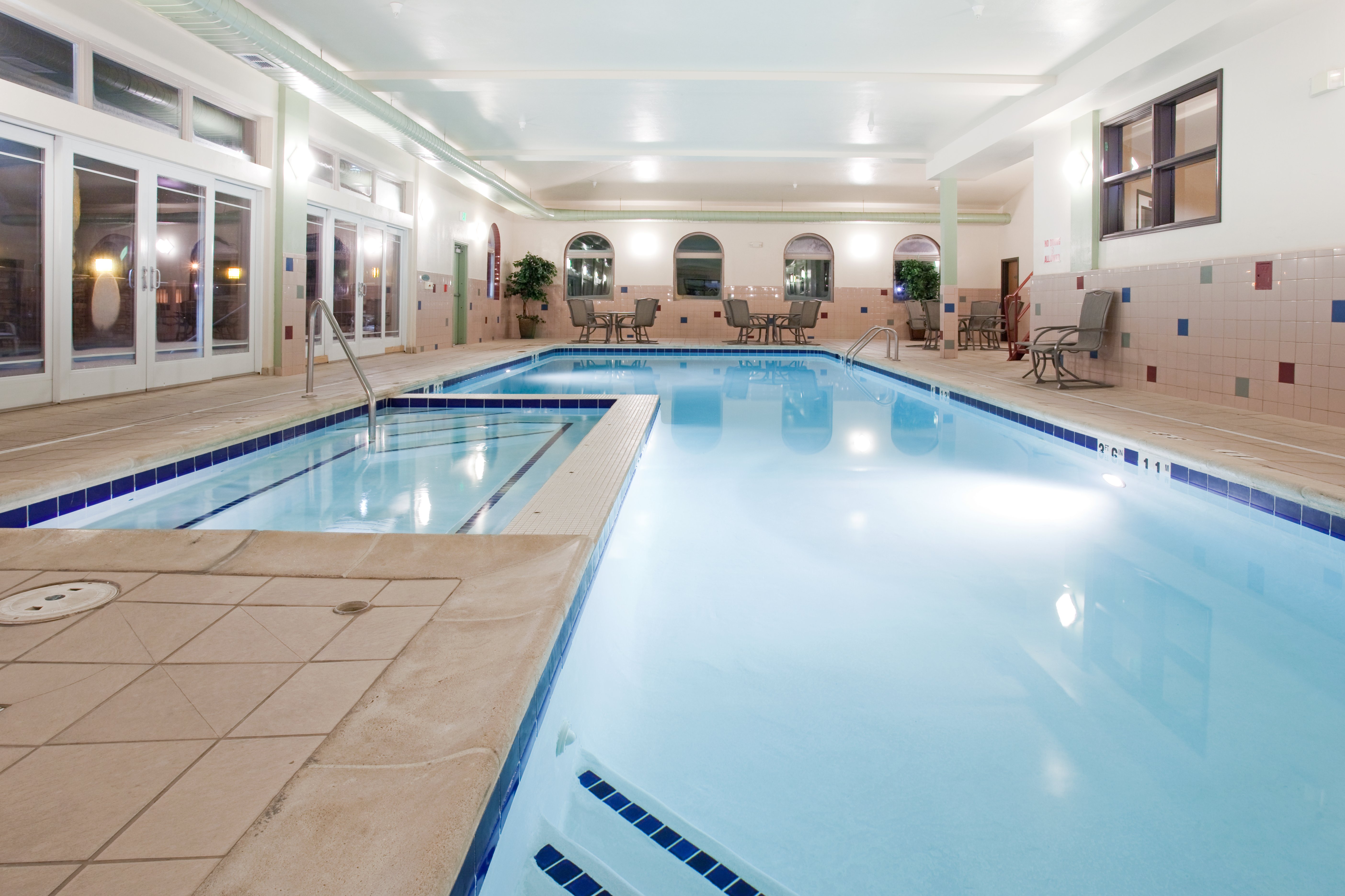 holiday inn express and suites gunnison by ihg