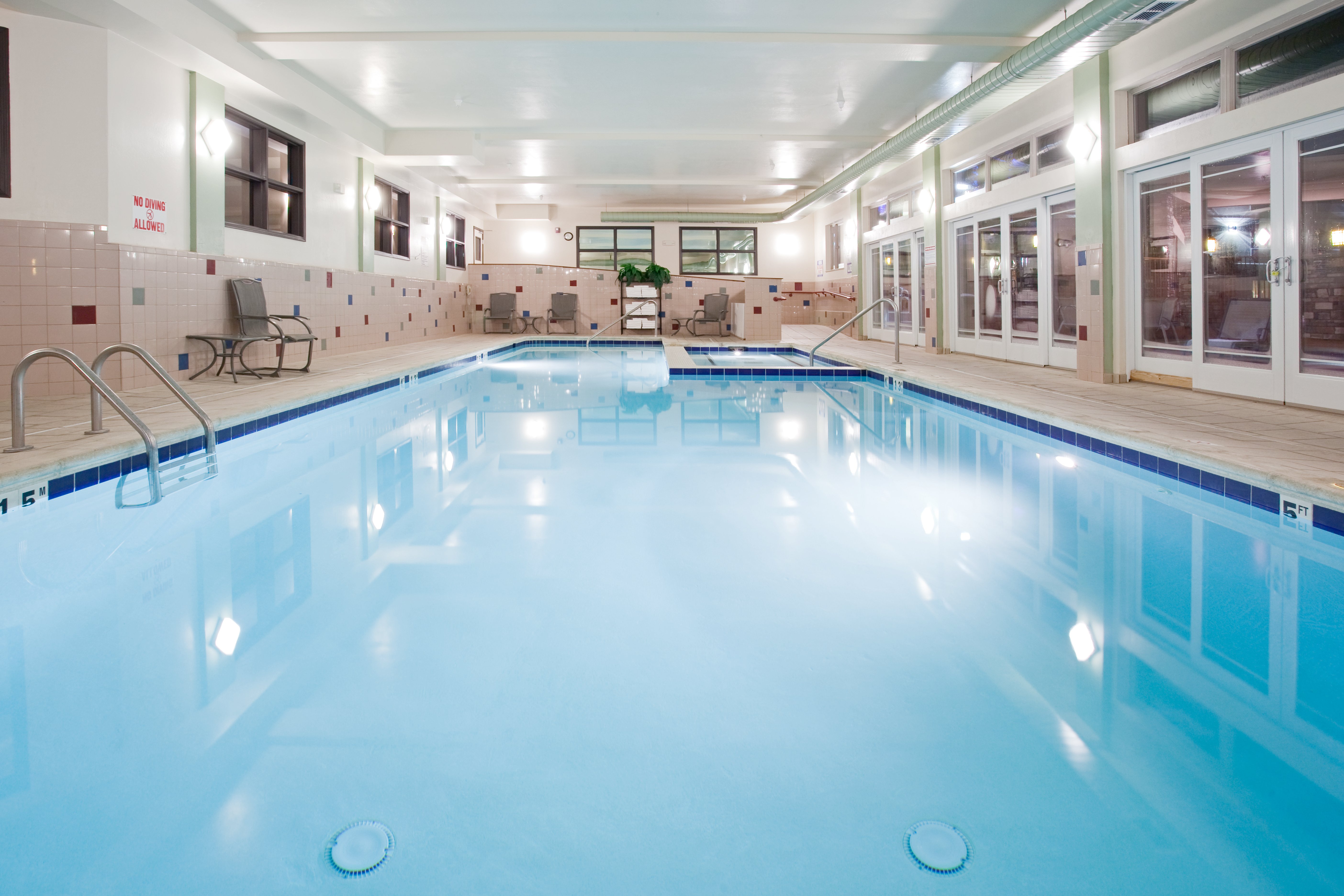 holiday inn express and suites gunnison by ihg