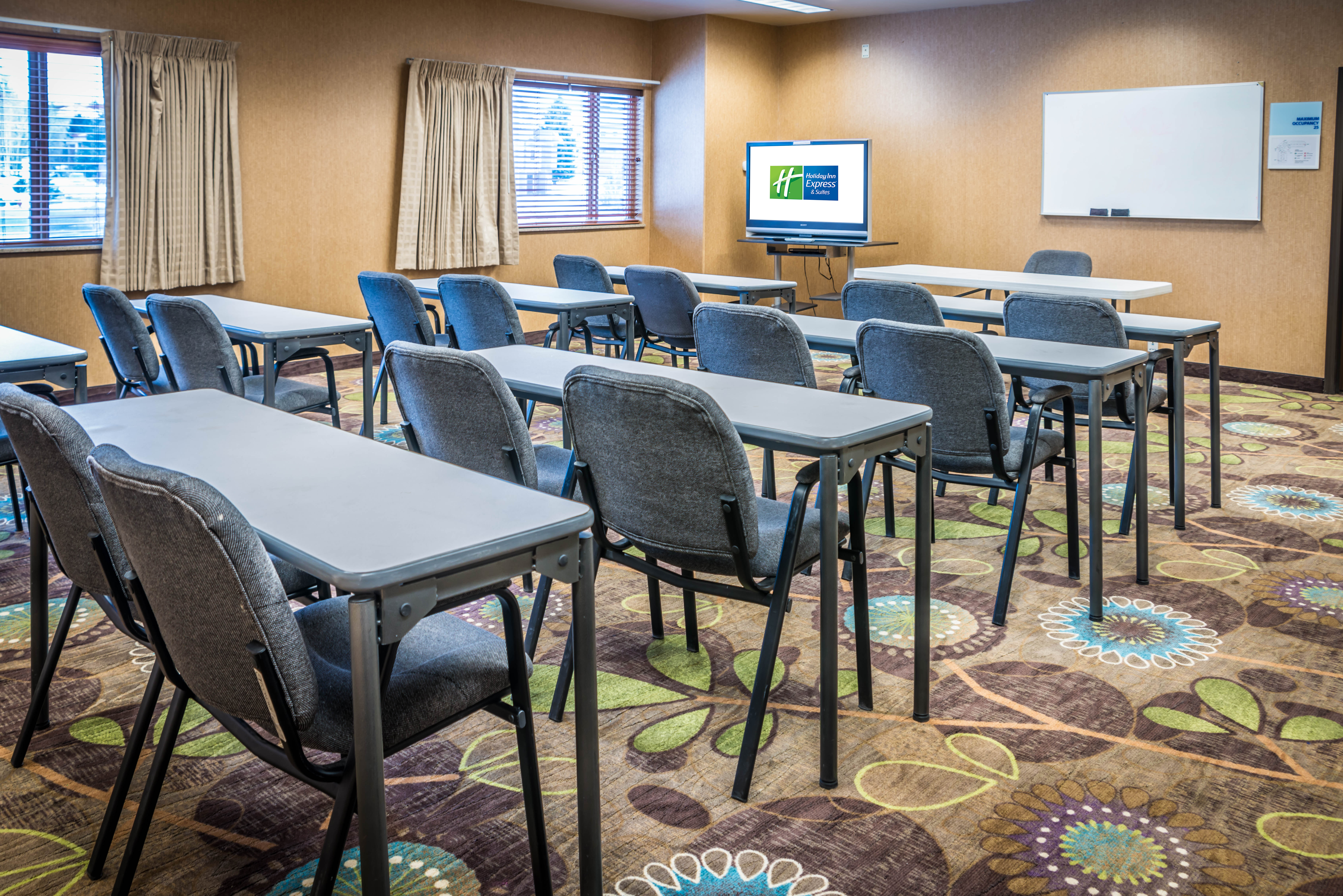 holiday inn express and suites gunnison by ihg