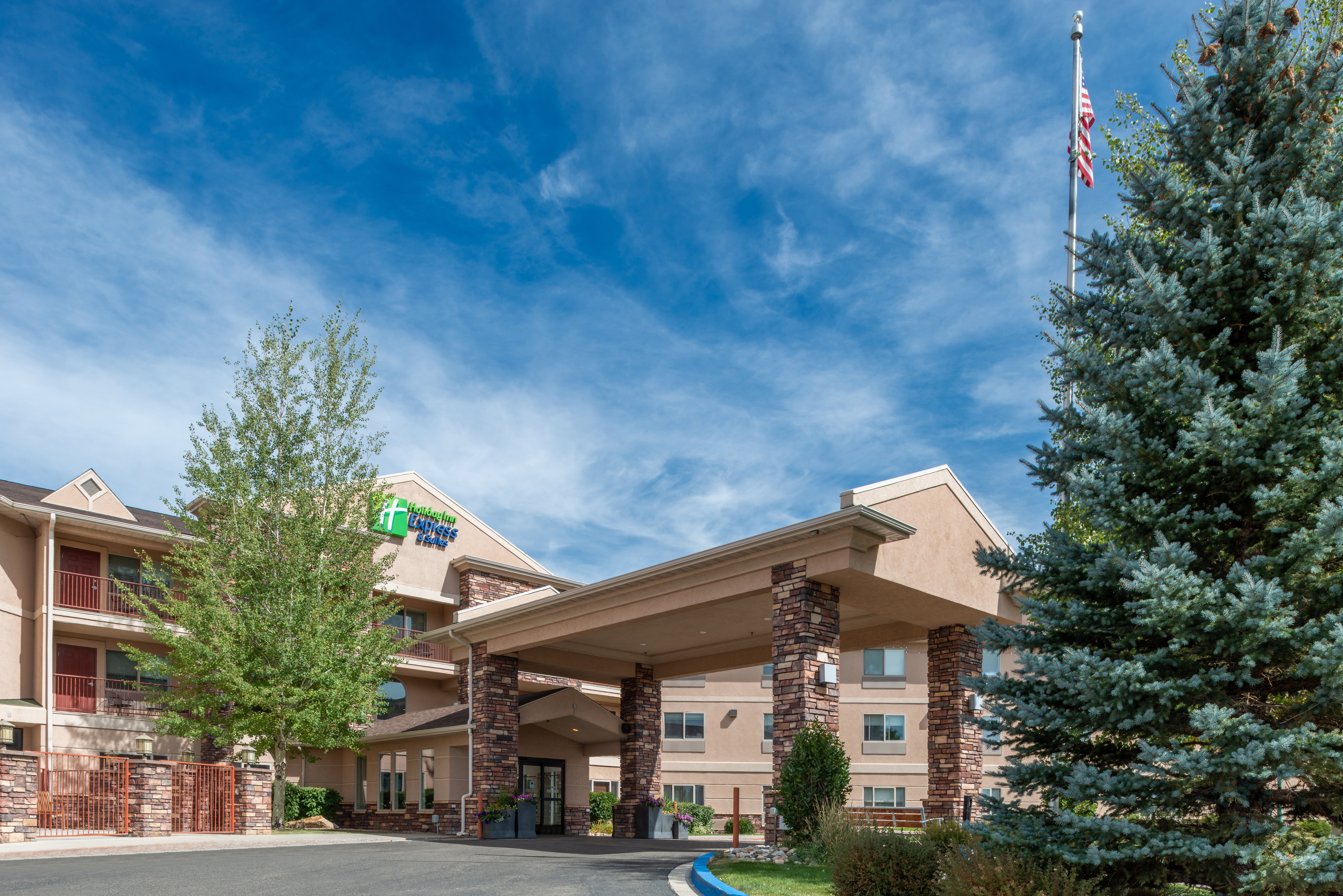 holiday inn express and suites gunnison by ihg