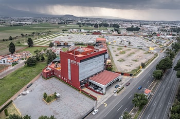 suites inn la muralla metepec