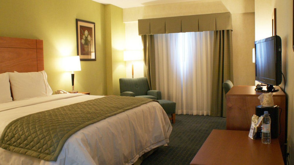 holiday inn express and suites toluca zona aeropuerto by ihg