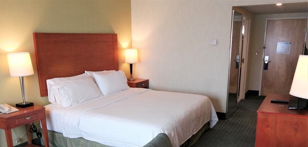 holiday inn express and suites toluca zona aeropuerto by ihg