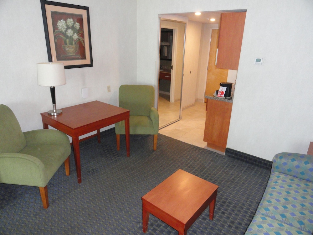 holiday inn express and suites toluca zona aeropuerto by ihg