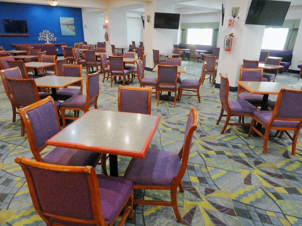 holiday inn express and suites toluca zona aeropuerto by ihg