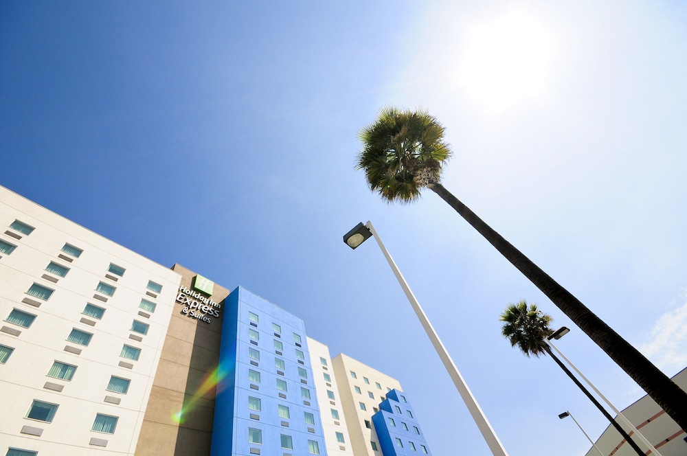 holiday inn express and suites toluca zona aeropuerto by ihg