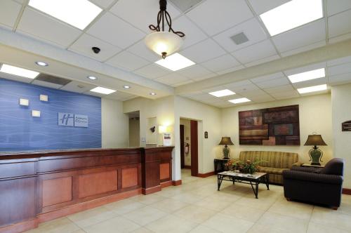 holiday inn express and suites toluca zona aeropuerto by ihg
