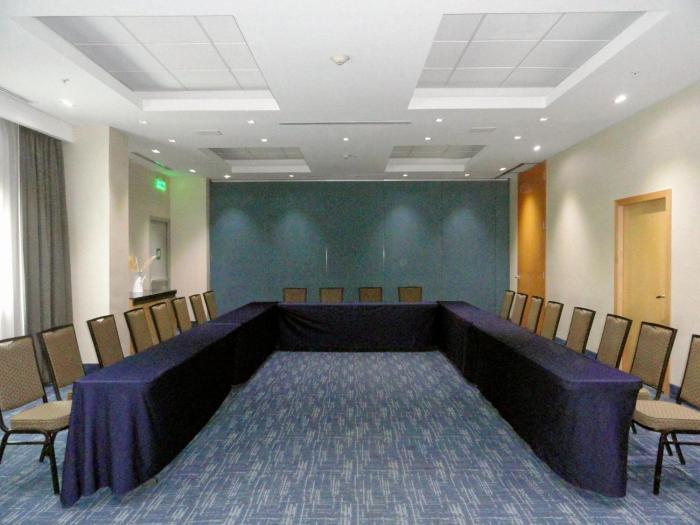 holiday inn express and suites toluca zona aeropuerto by ihg