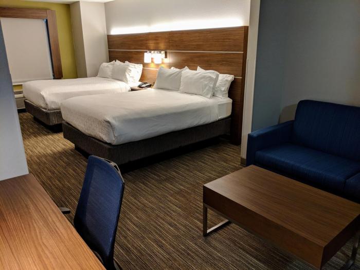 holiday inn express hotel and suites claypool hill richlands area