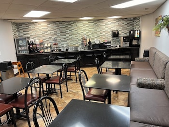 greenlight inn and suites