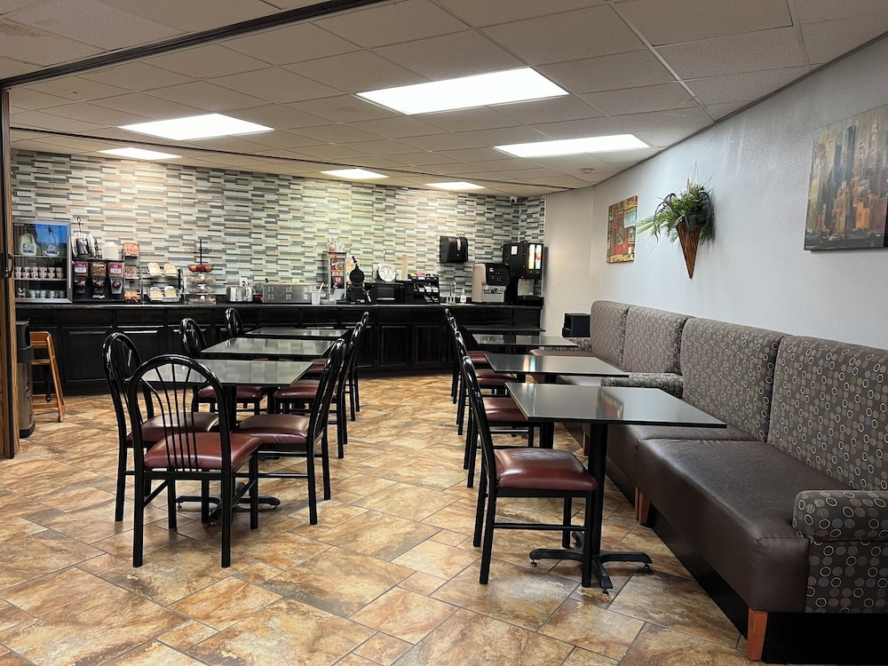 greenlight inn and suites