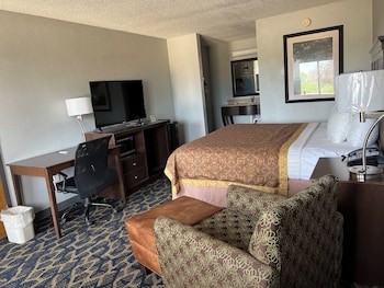 greenlight inn and suites