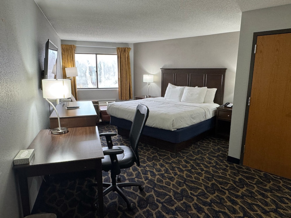 greenlight inn and suites