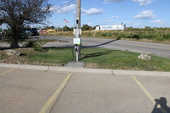 greenlight inn and suites