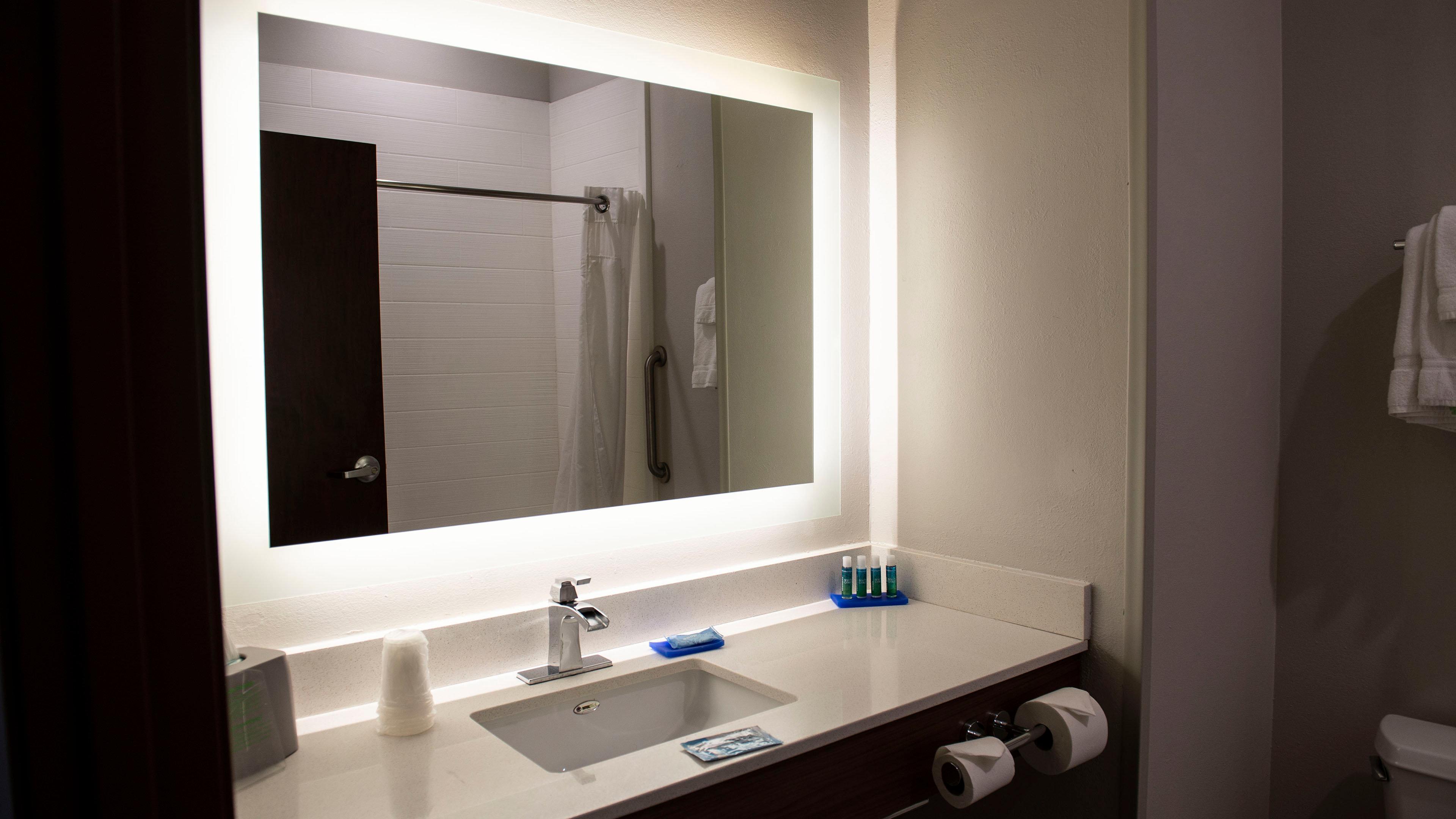 holiday inn express and suites sedalia by ihg