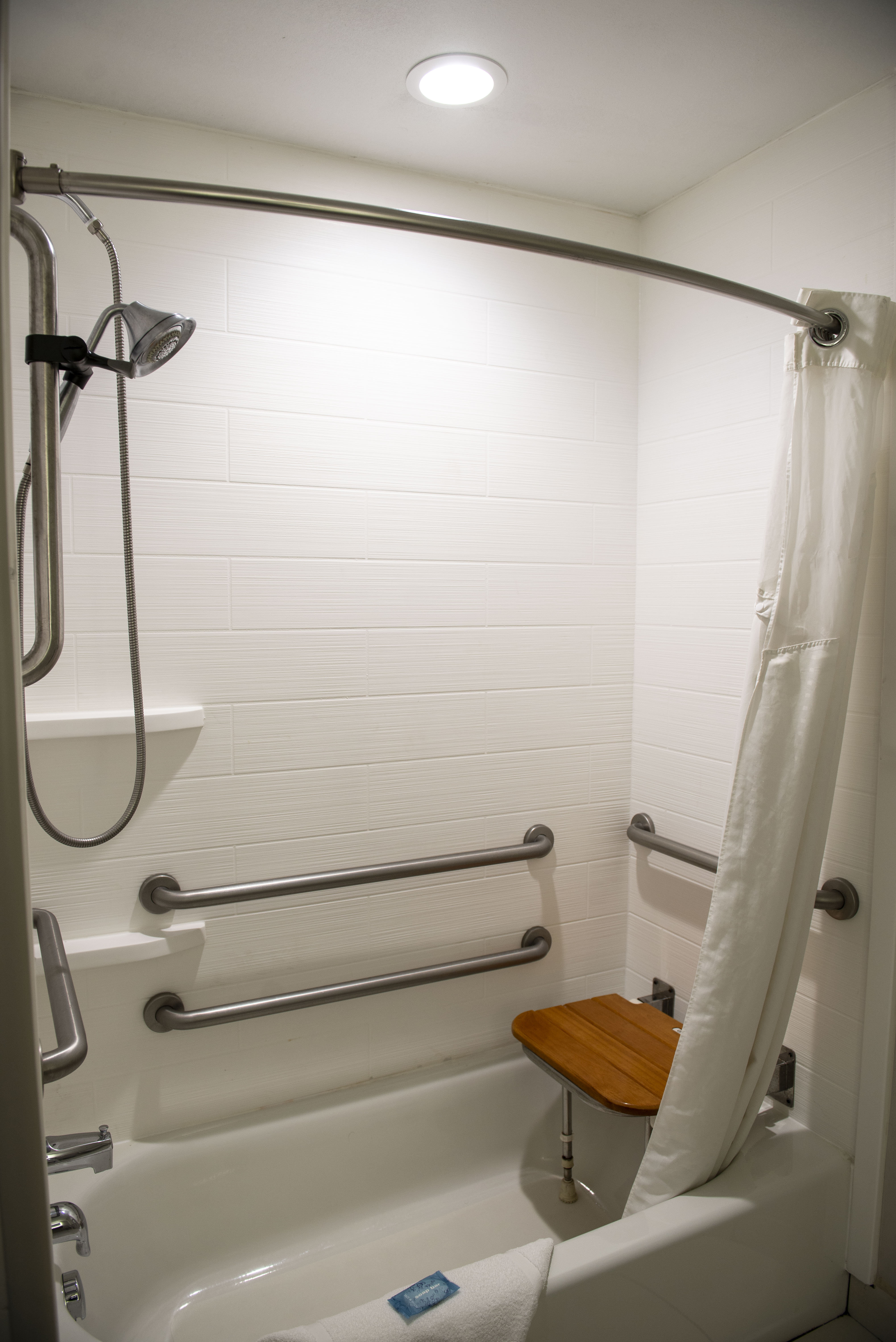 holiday inn express and suites sedalia by ihg