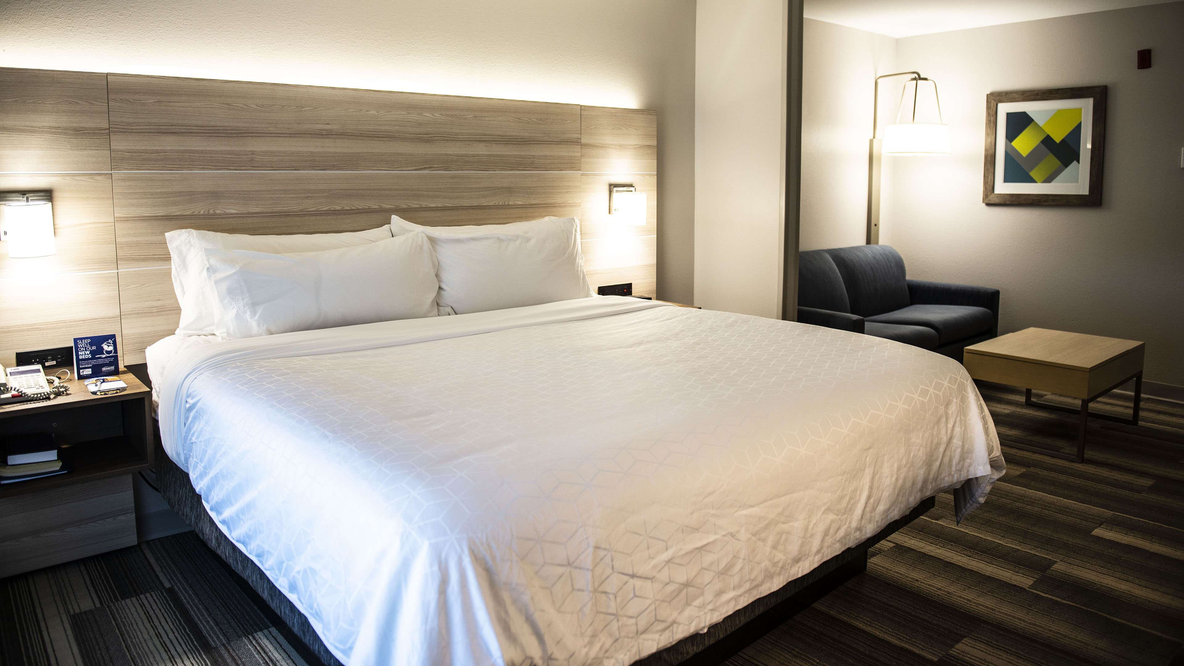 holiday inn express and suites sedalia by ihg
