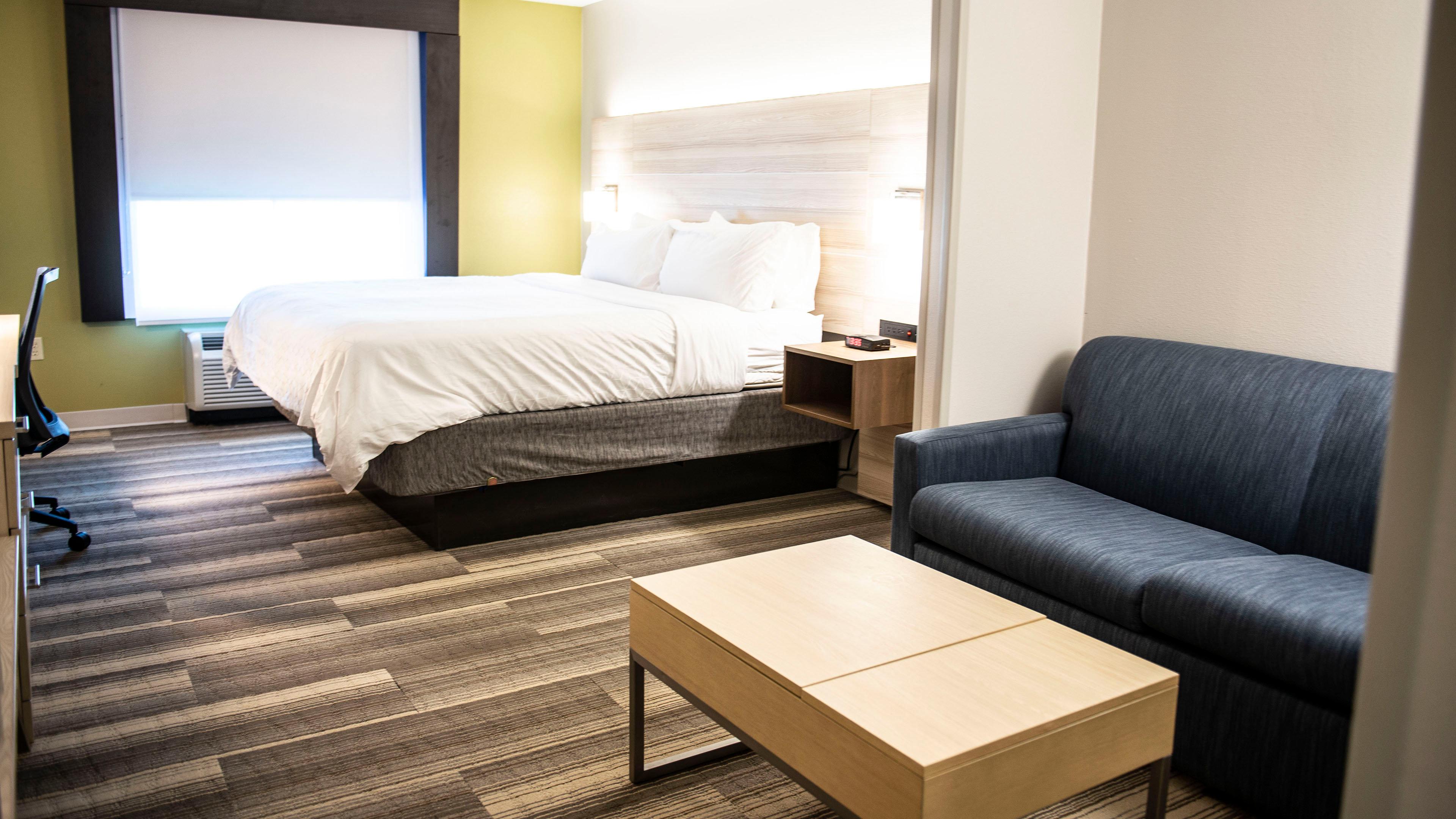 holiday inn express and suites sedalia by ihg