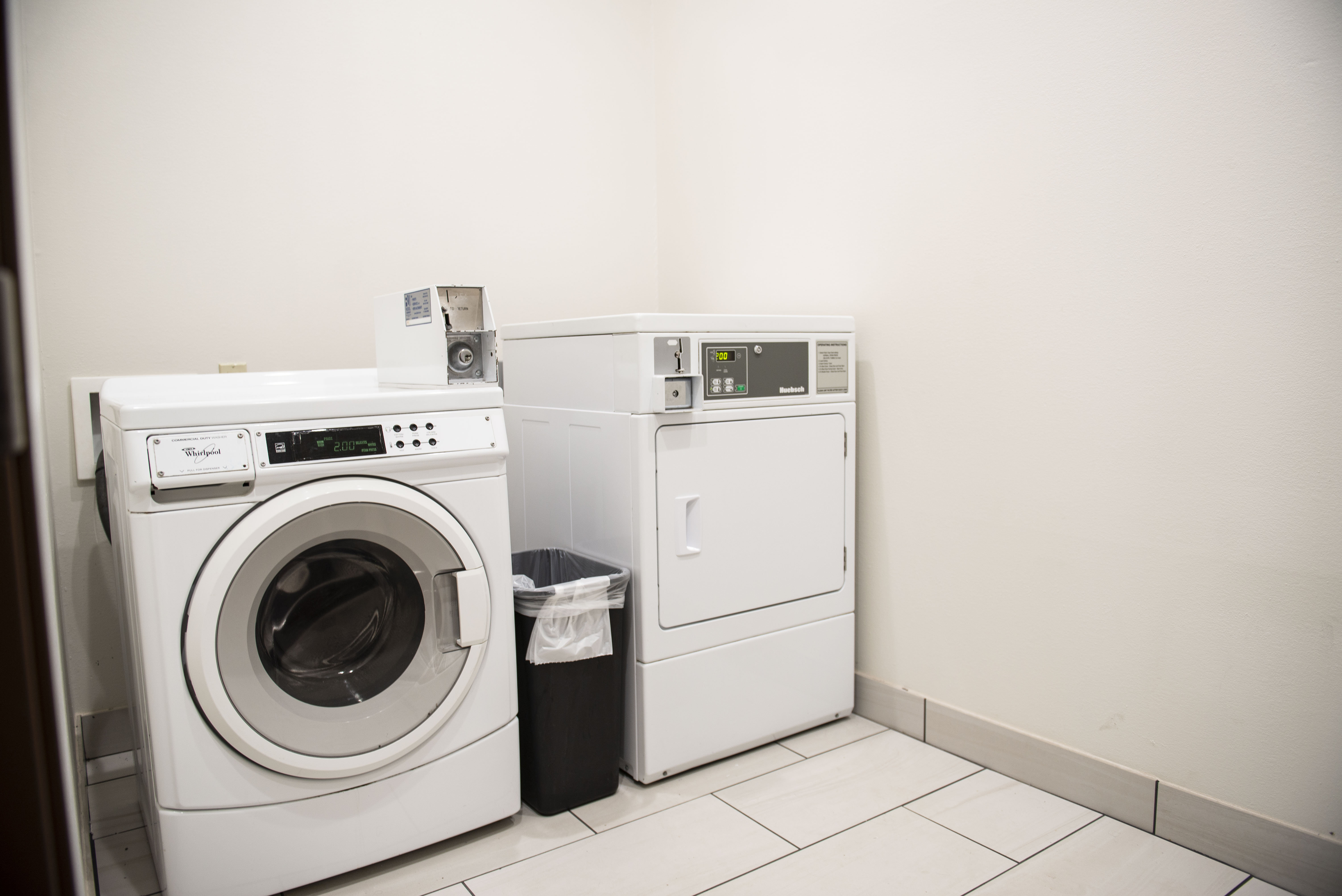 holiday inn express and suites sedalia by ihg